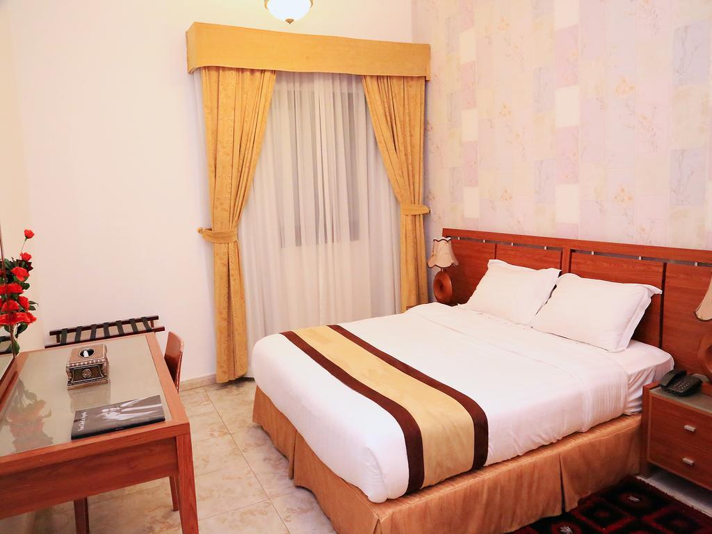 Arcadia Hotel Suites Şarja Oda fotoğraf