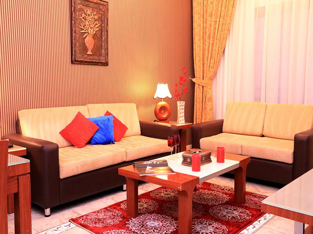 Arcadia Hotel Suites Şarja Oda fotoğraf