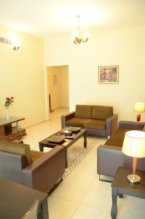 Arcadia Hotel Suites Şarja Dış mekan fotoğraf