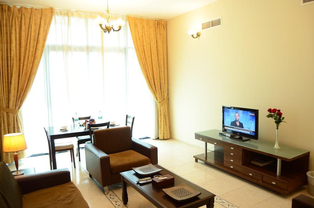 Arcadia Hotel Suites Şarja Dış mekan fotoğraf