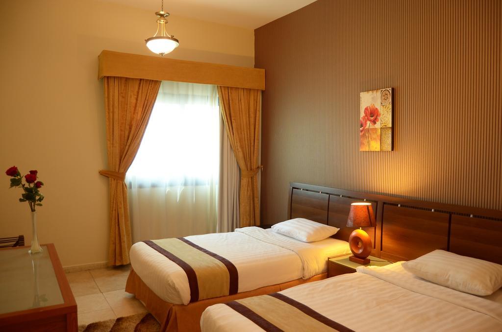 Arcadia Hotel Suites Şarja Dış mekan fotoğraf