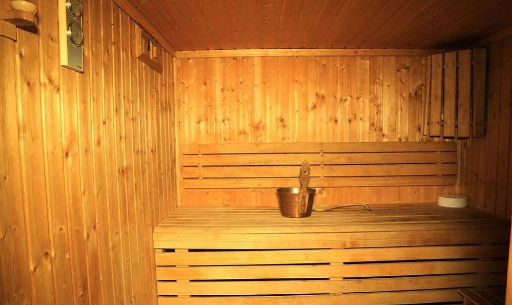 Arcadia Hotel Suites Şarja Dış mekan fotoğraf
